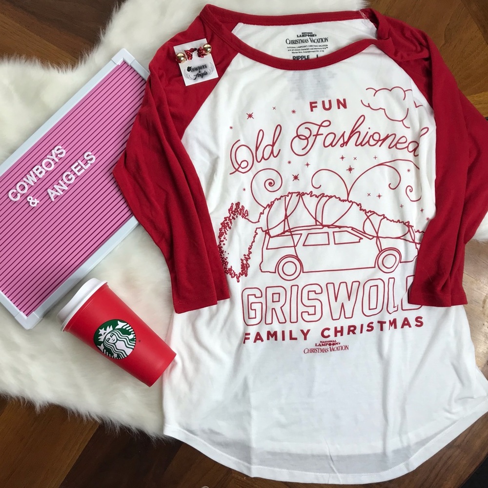NWOT Griswold Christmas raglan Tee